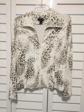 Clara Sunwoo White Animal-Print Zip Jacket